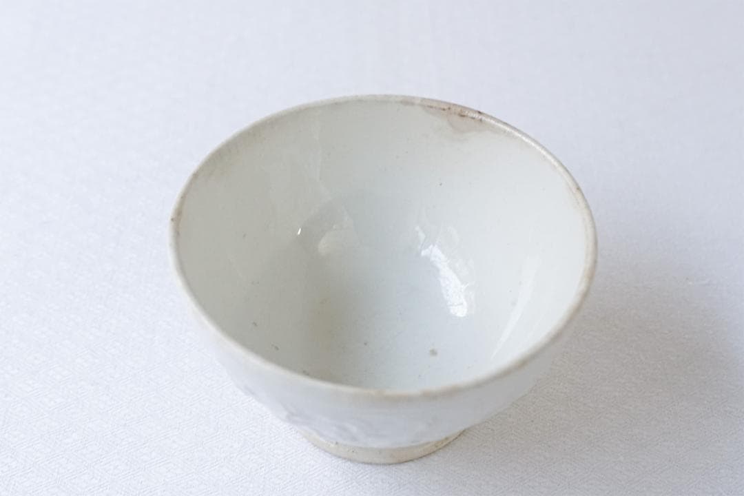 フランスアンティーク　19世紀　小花　レリーフ　ボウル　10.4cm