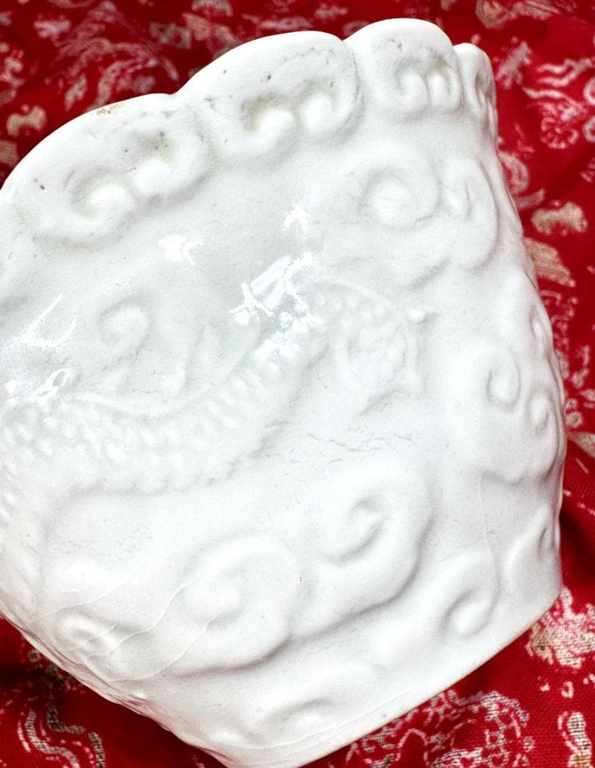 江戸中期 古伊万里 白磁陽刻雲龍文図輪花形向付 時代物 伝世品焼物WWTT312