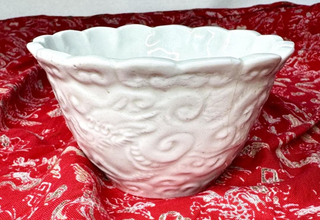 江戸中期 古伊万里 白磁陽刻雲龍文図輪花形向付 時代物 伝世品焼物WWTT312