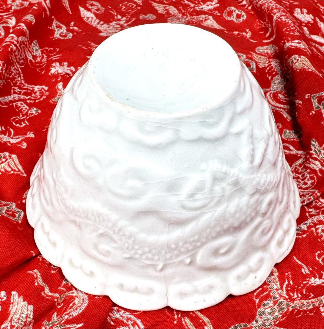 江戸中期 古伊万里 白磁陽刻雲龍文図輪花形向付 時代物 伝世品焼物WWTT312