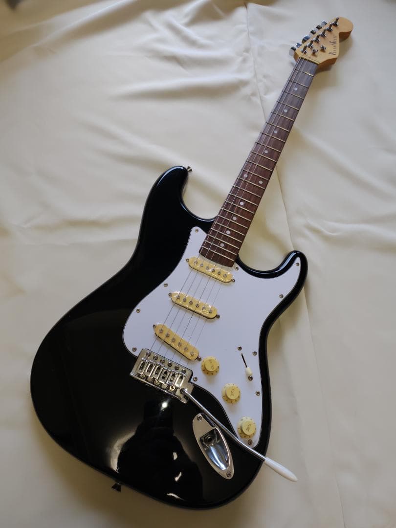 【中古】PhotoGenic フォトジェニック ストラトキャスタータイプ