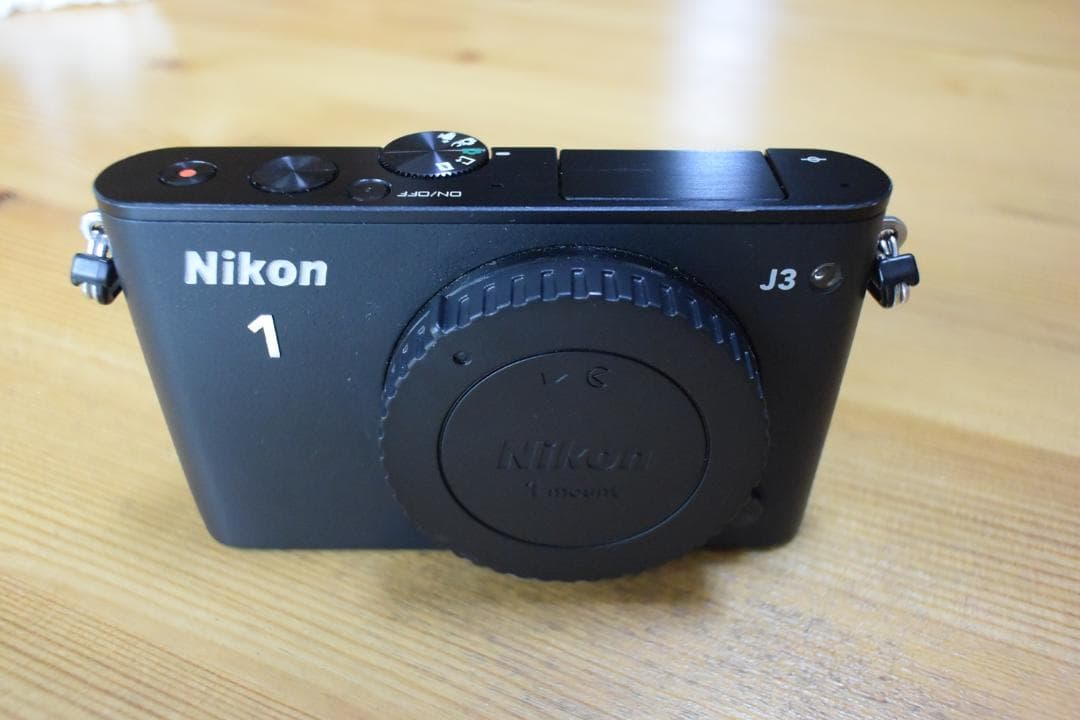 Nikon 1 J3 本体 バッテリー 充電器 ストラップ ケース付き