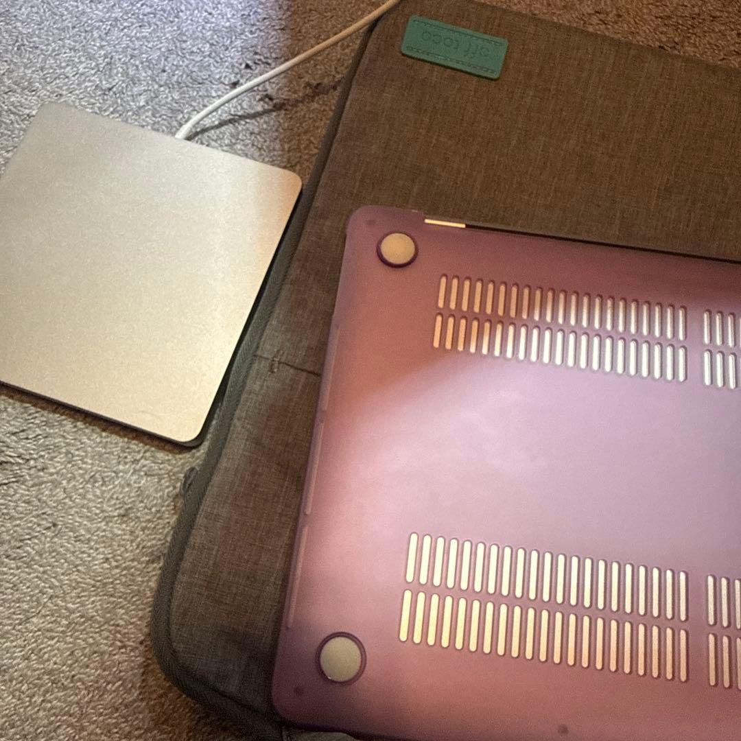 【状態良好の早い者勝ちオススメ品！】MacBook pro 13インチ