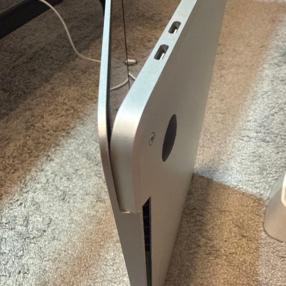 【状態良好の早い者勝ちオススメ品！】MacBook pro 13インチ