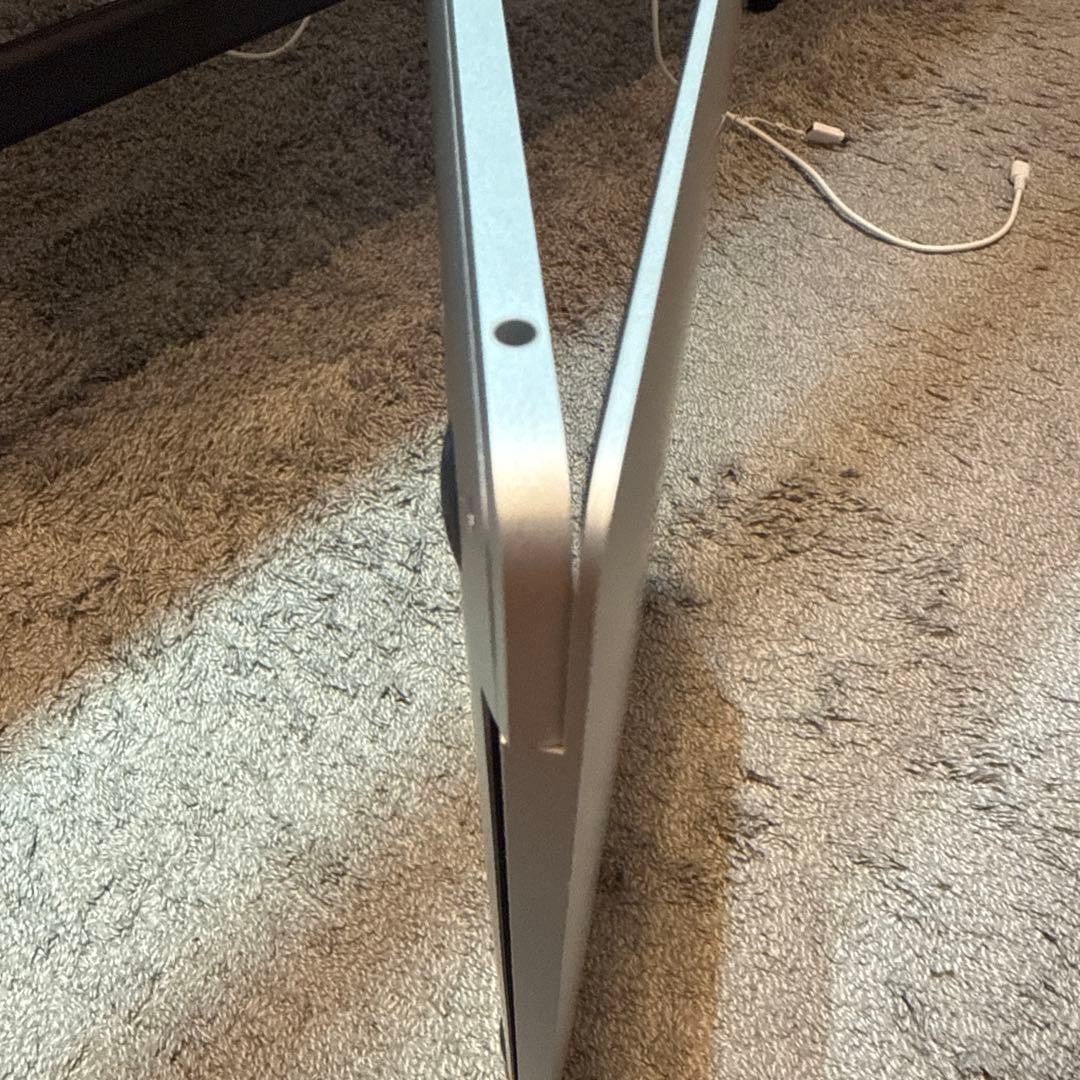 【状態良好の早い者勝ちオススメ品！】MacBook pro 13インチ