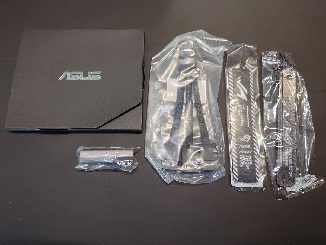 グラフィックボード・グラボ・ビデオカード ASUS ROG Strix GeForce RTX 4080 Super