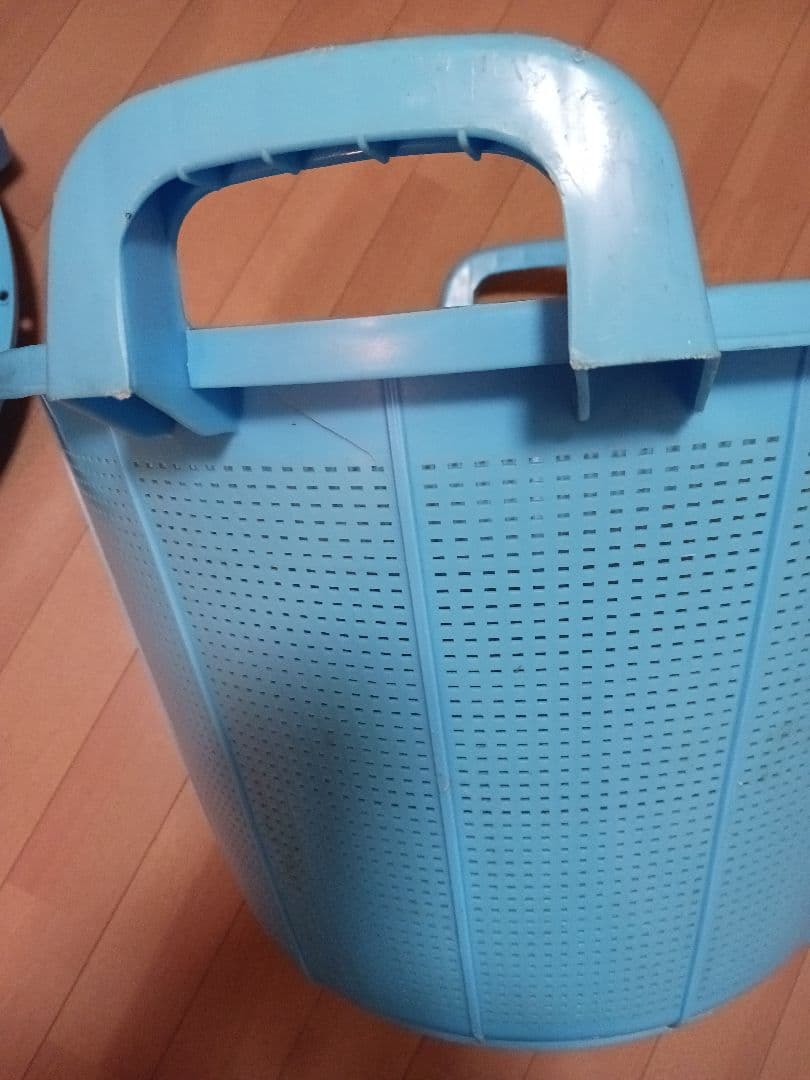 昭和レトロプラスチック特大大ザル2点取って付き