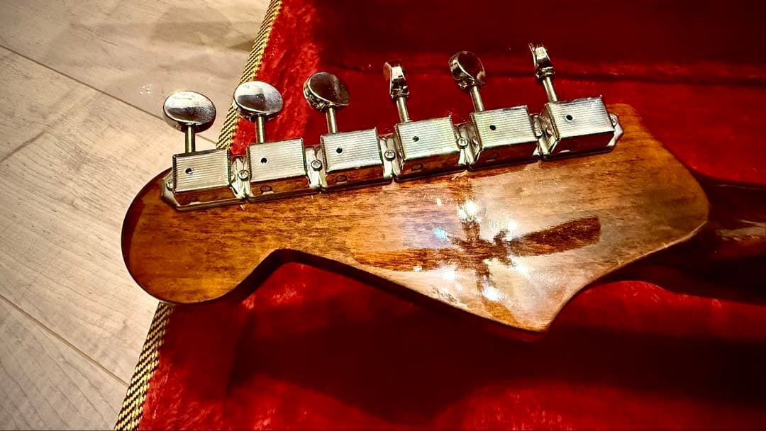 【GATOR ハードケース付】ストラトタイプギター