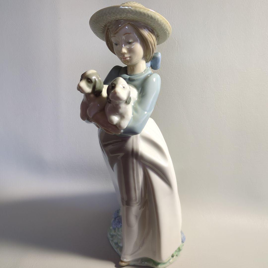 リヤドロ人形　NAO　犬と少女