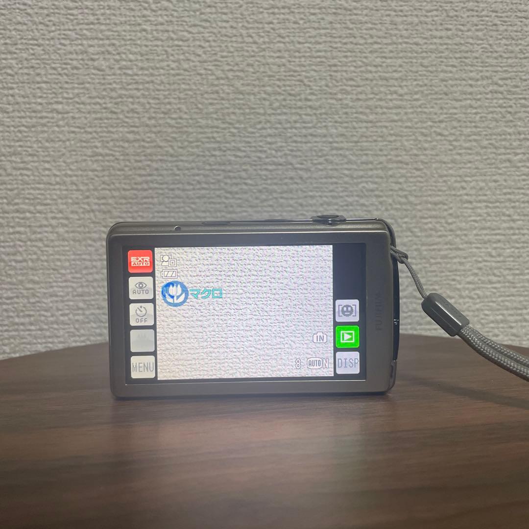 【オールドコンデジ】 FUJIFILM FinePix Z800EXR