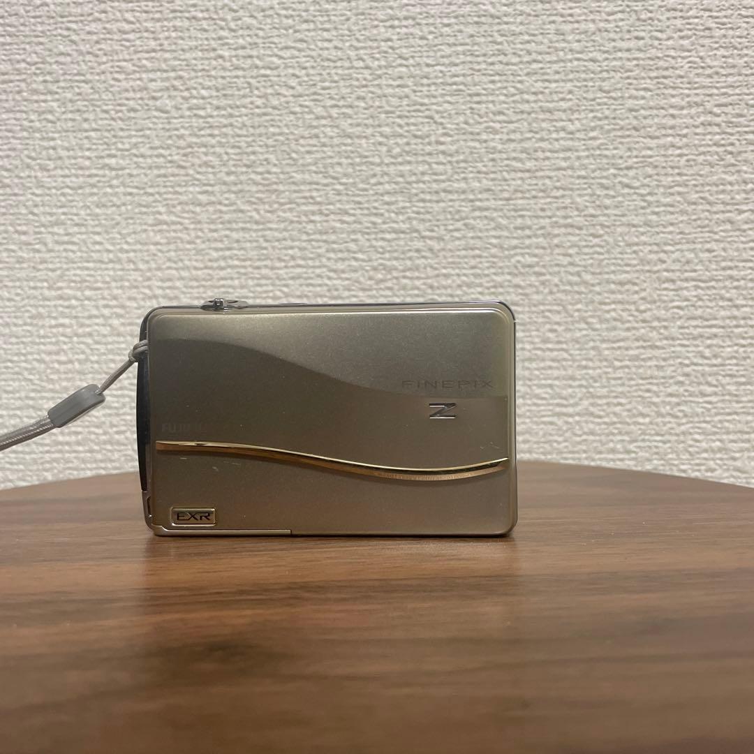 【オールドコンデジ】 FUJIFILM FinePix Z800EXR