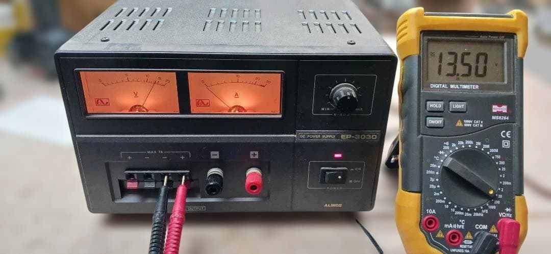 ALINCO(アルインコ) 　EP-3030 安定化電源装置　負荷動作確認済