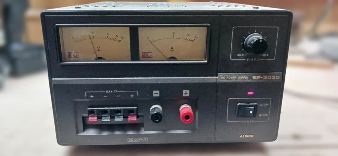 ALINCO(アルインコ) 　EP-3030 安定化電源装置　負荷動作確認済