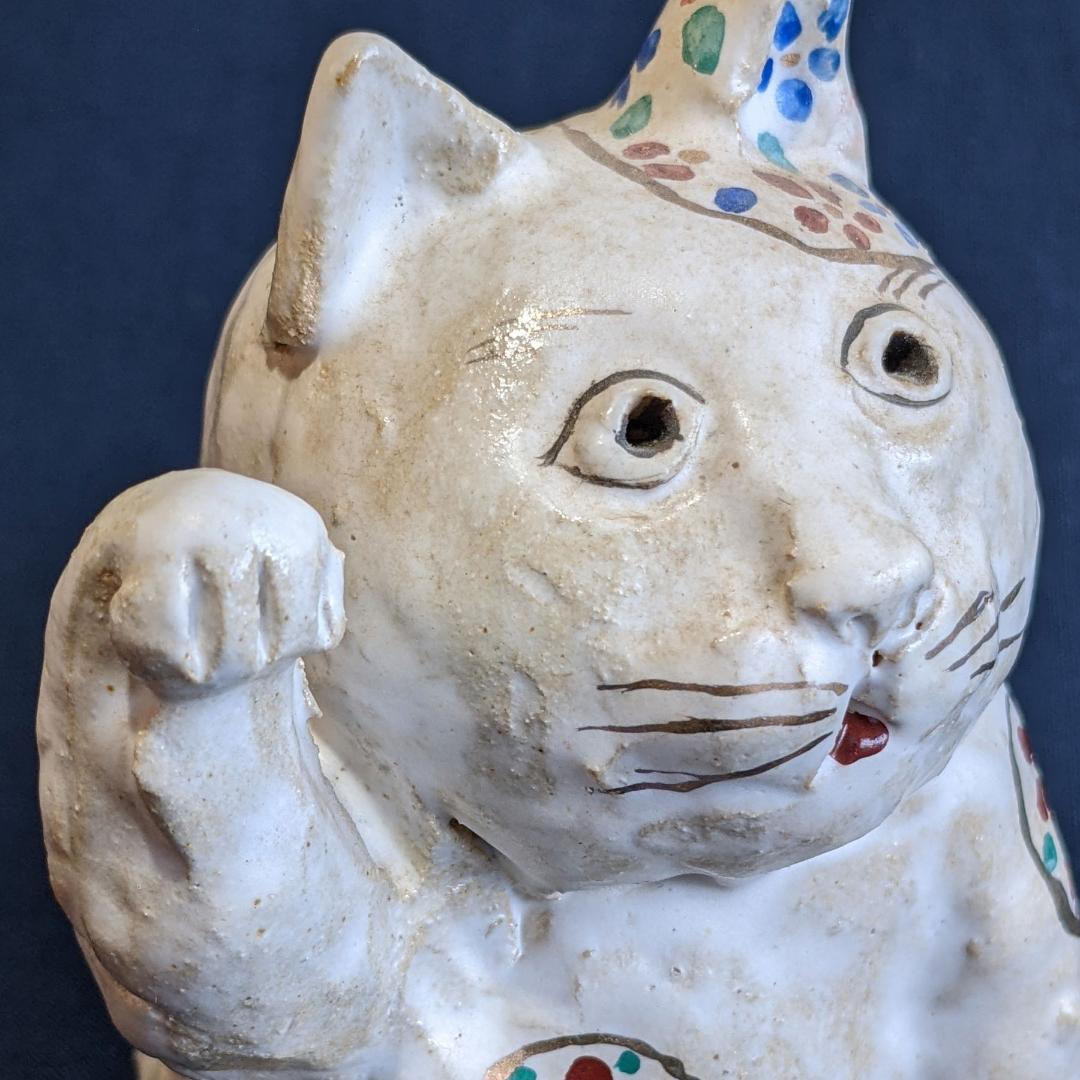 ささきようこさん作 陶人形 招き猫 桜ブチ 右手挙げ