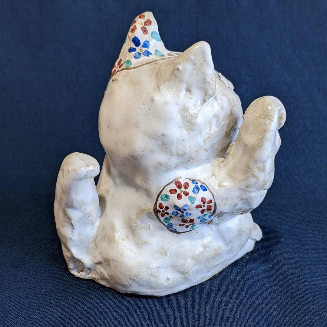 ささきようこさん作 陶人形 招き猫 桜ブチ 右手挙げ