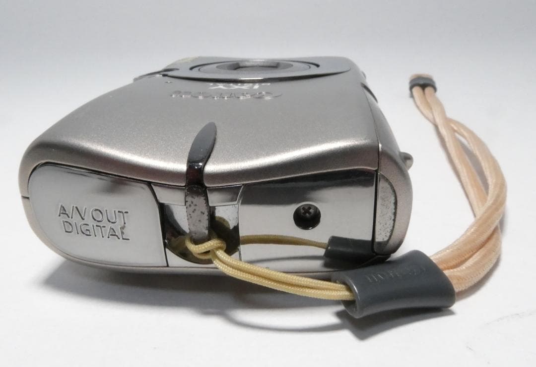 Canon IXY DIGITAL 200IS 12.1 コンデジ ジャンク