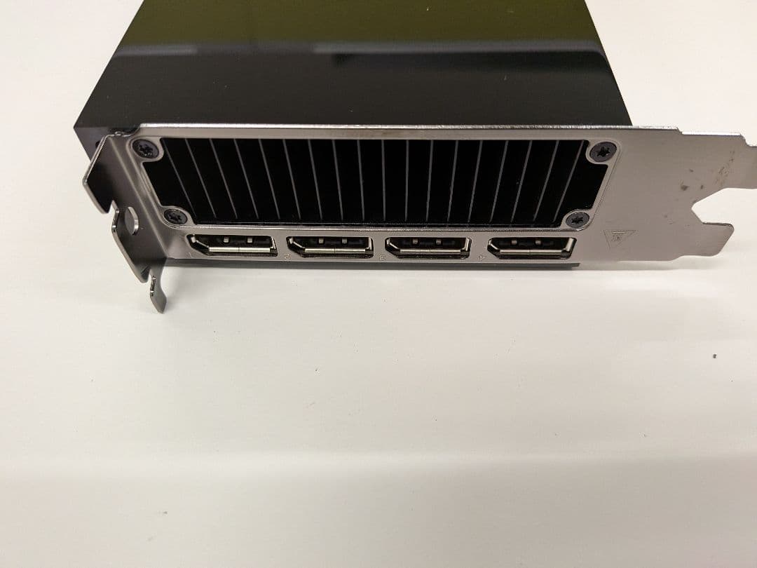 未使用 RTX 6000 Ada 900-5G133-050-000NVIDIA