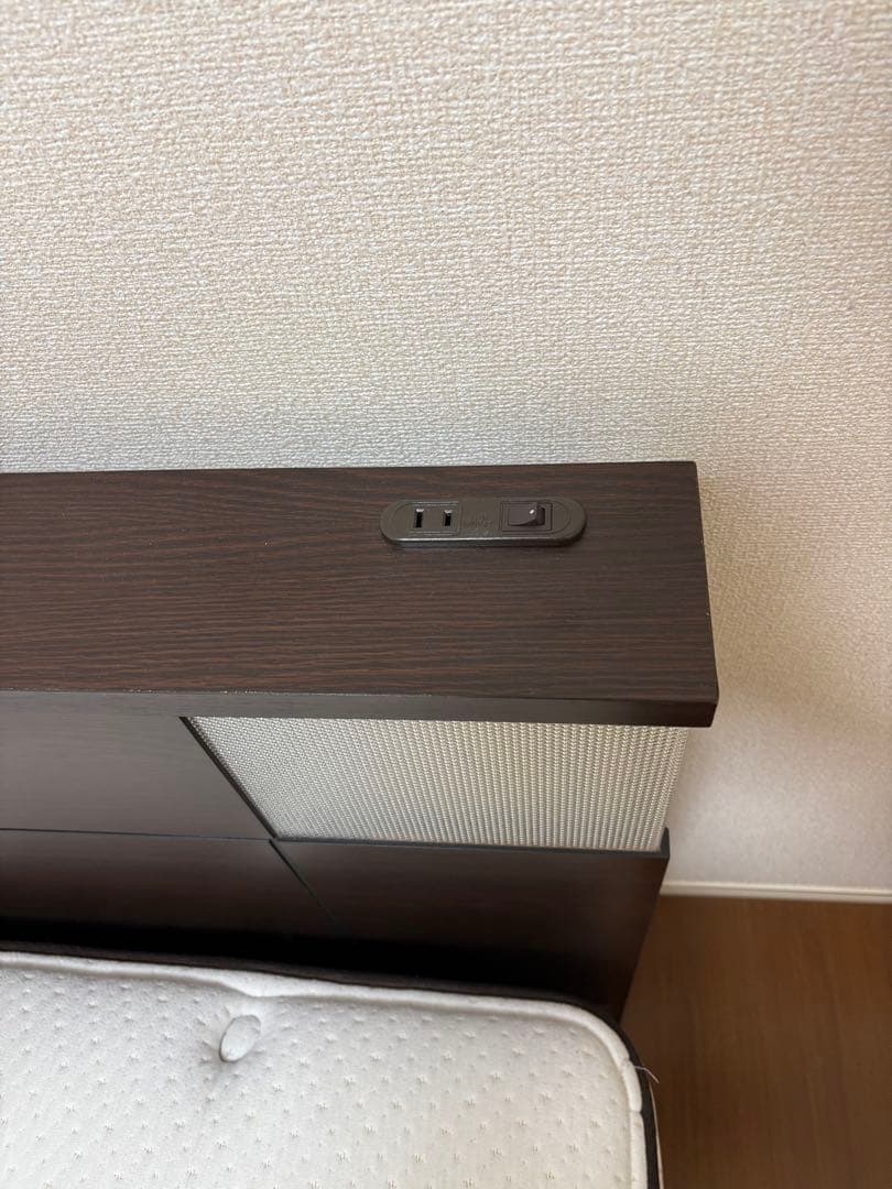 シーリーダブルベッドフレーム