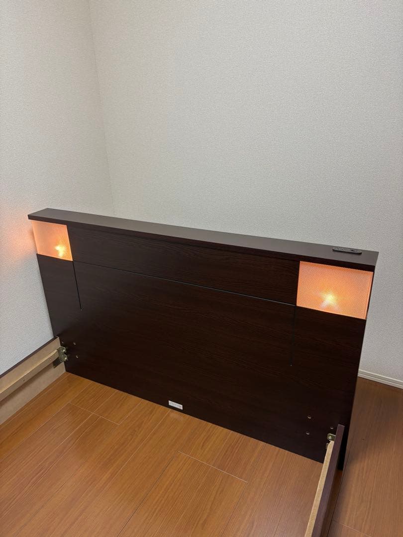 シーリーダブルベッドフレーム