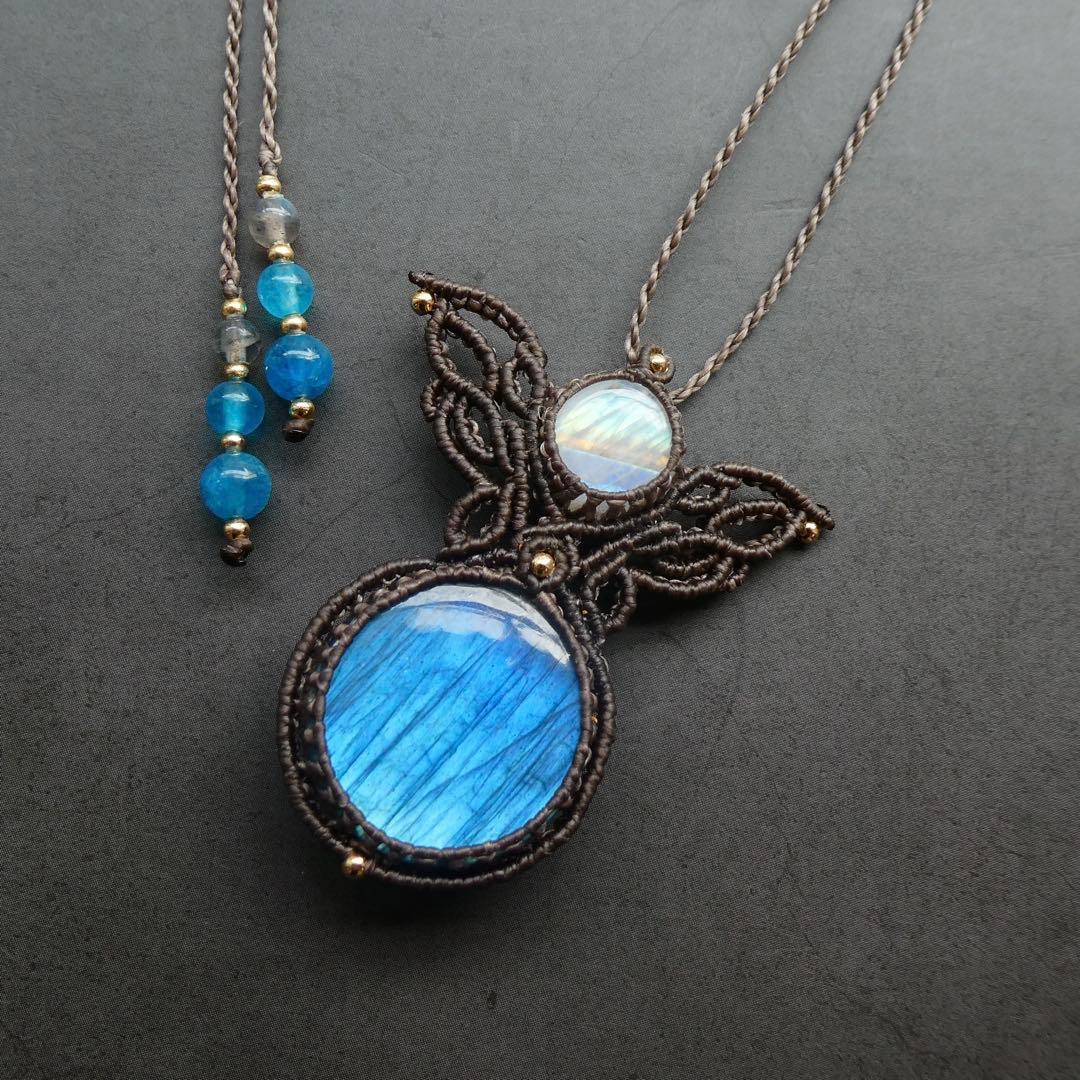 ラブラドライト・ムーンストーンのマクラメネックレス