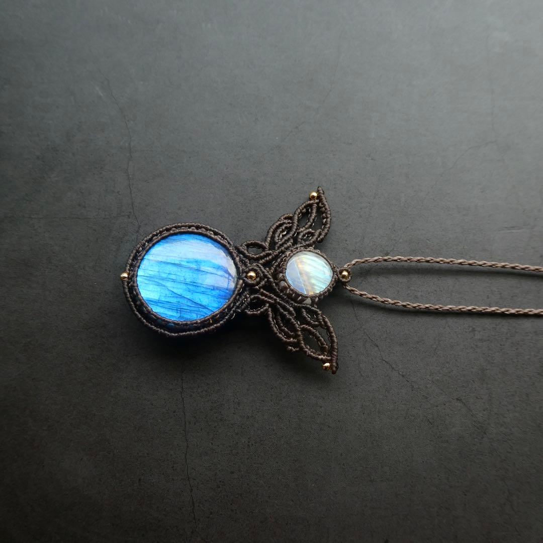 ラブラドライト・ムーンストーンのマクラメネックレス