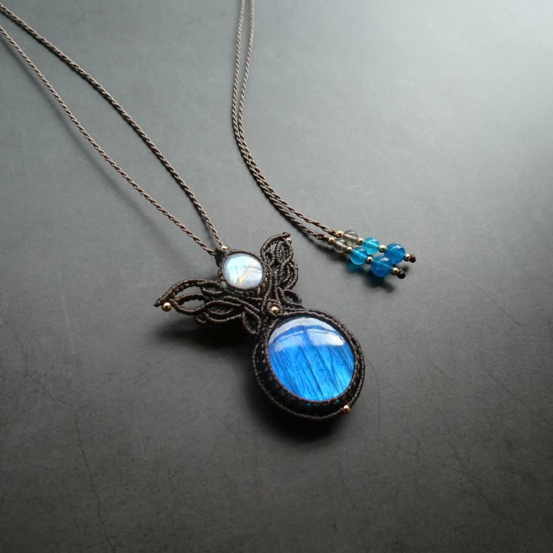 ラブラドライト・ムーンストーンのマクラメネックレス