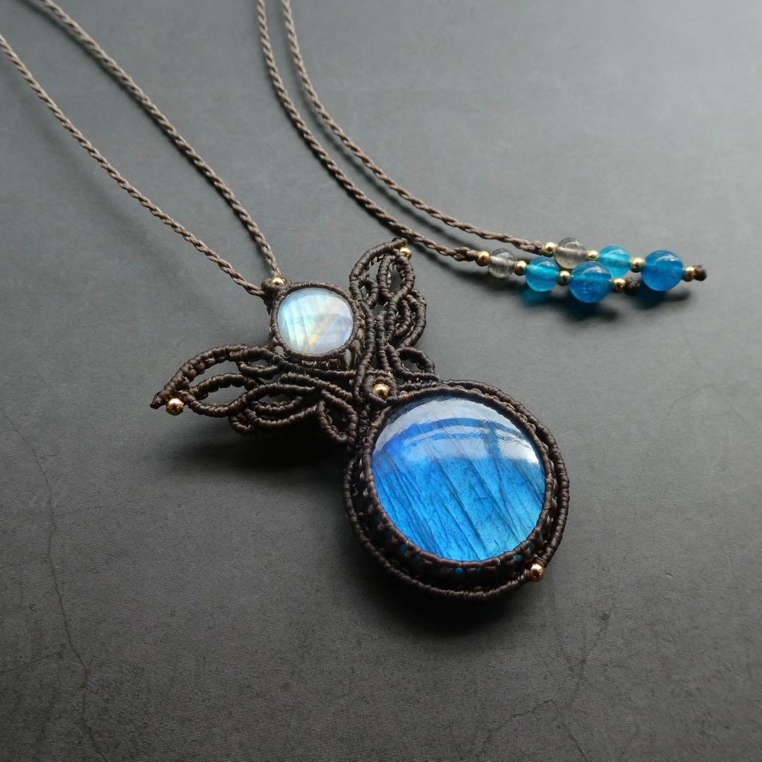 ラブラドライト・ムーンストーンのマクラメネックレス