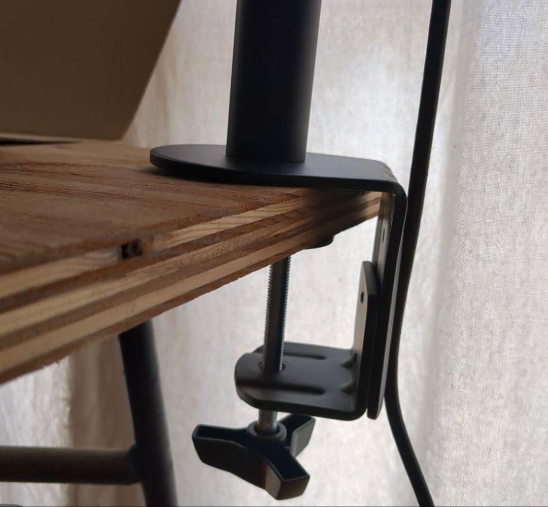 ディスプレイモニターとアームのセット