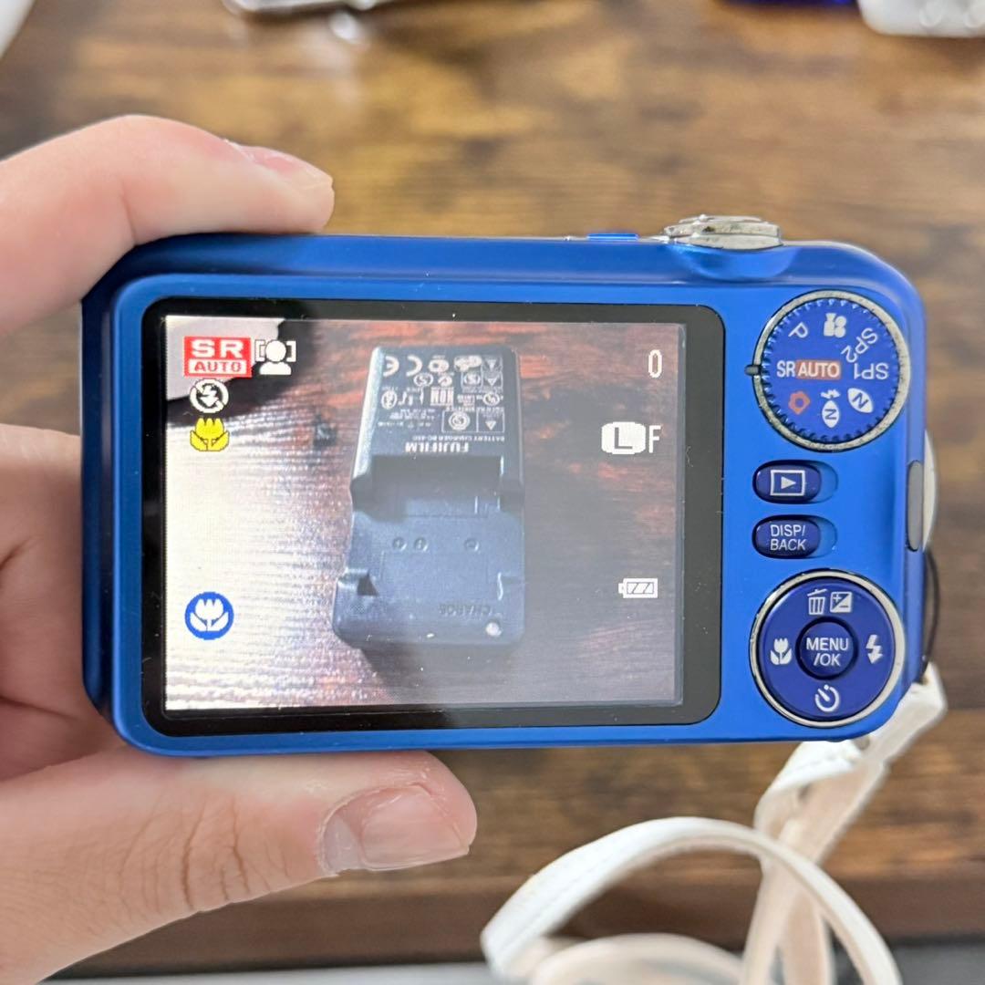 デジカメ　FUJIFILM finepix JX400