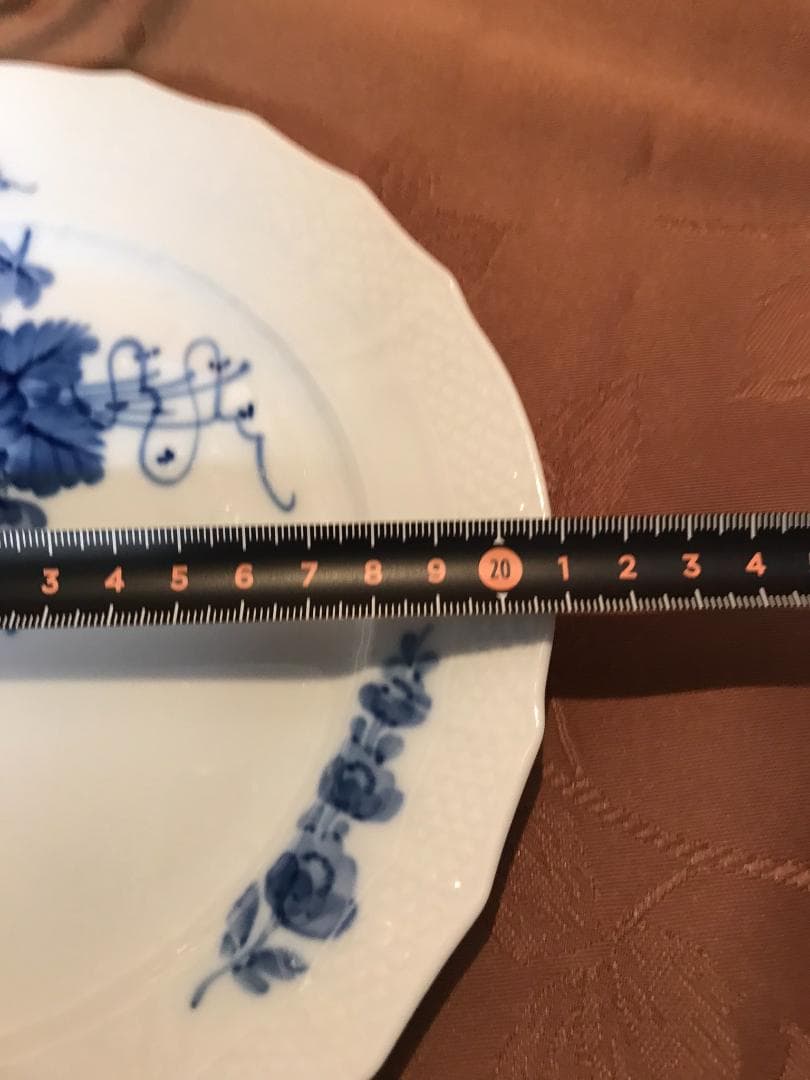 アフタヌーンティー用の３段トレイ・ケーキスタンド　大きいサイズ立食パーティーにも