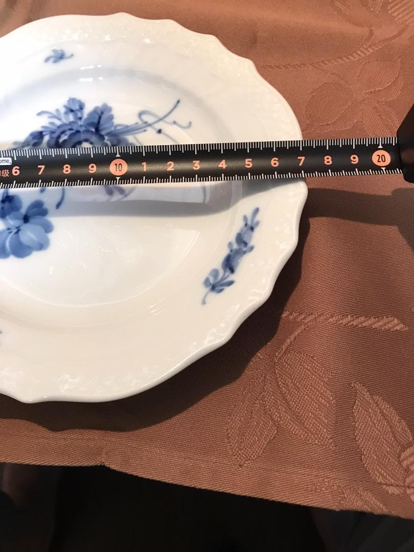 アフタヌーンティー用の３段トレイ・ケーキスタンド　大きいサイズ立食パーティーにも