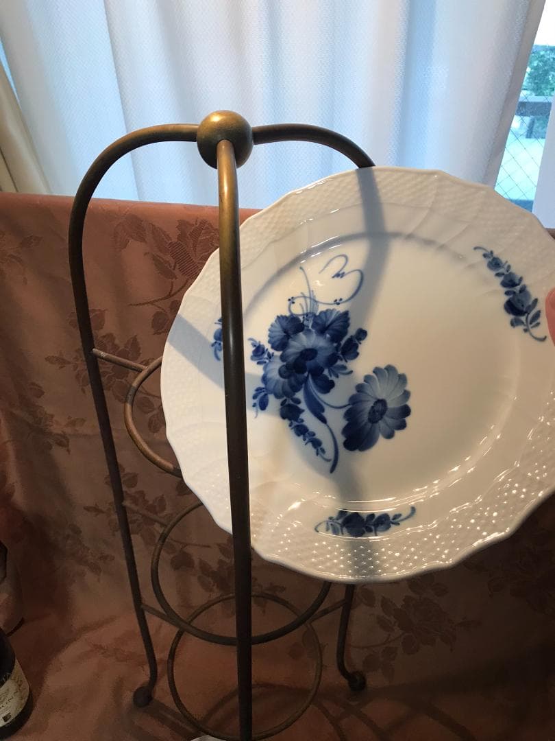 アフタヌーンティー用の３段トレイ・ケーキスタンド　大きいサイズ立食パーティーにも