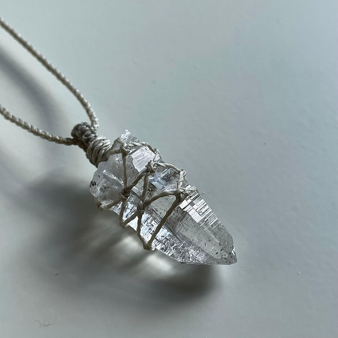 ヒマラヤ水晶 ガネッシュヒマール ＊ マクラメペンダント ネックレス 62