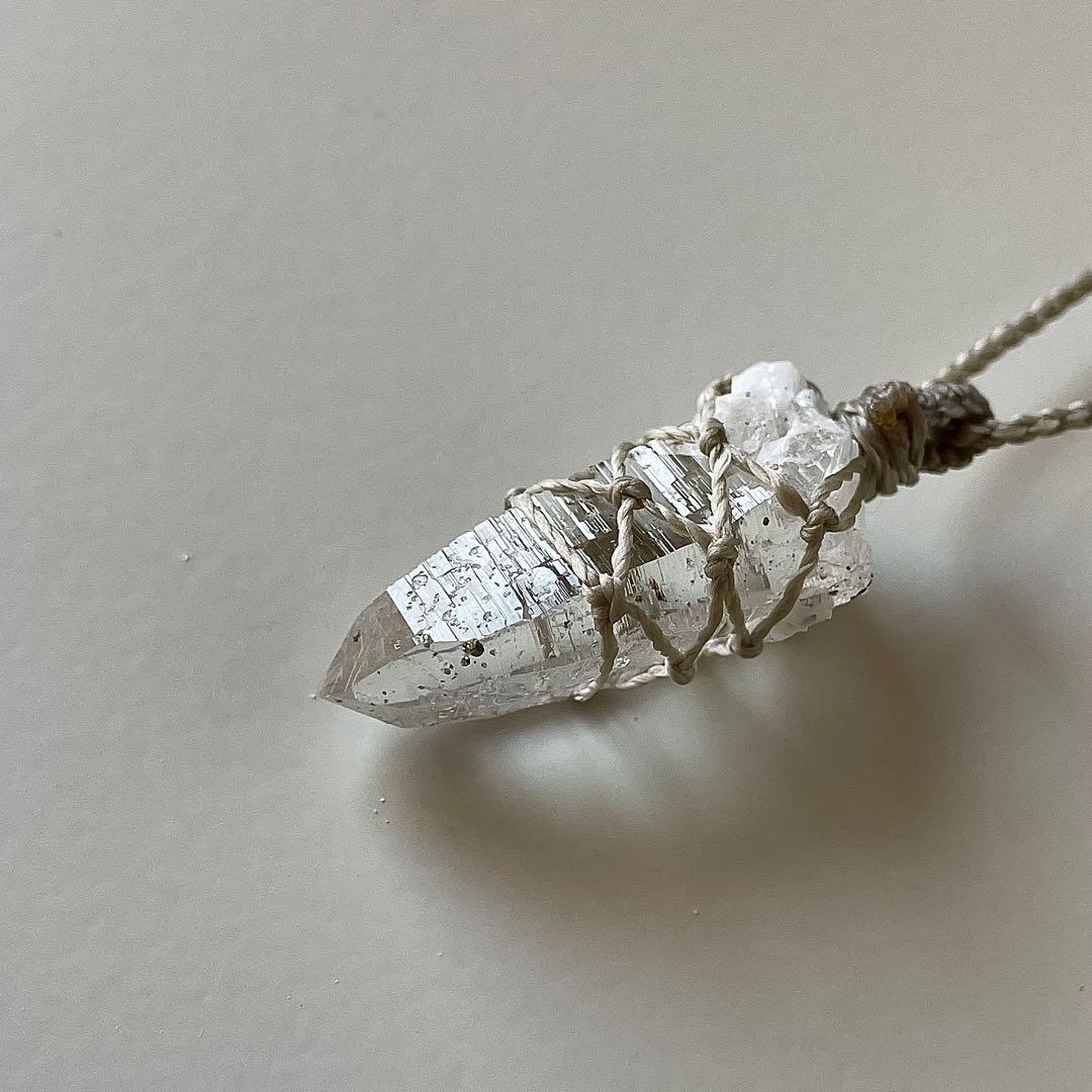 ヒマラヤ水晶 ガネッシュヒマール ＊ マクラメペンダント ネックレス 62