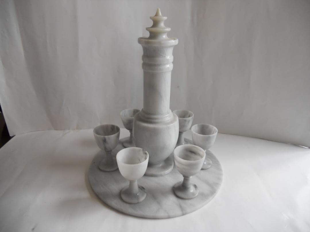 中国 大理石 酒器 揃 希少 貴重 新品 未使用 です。