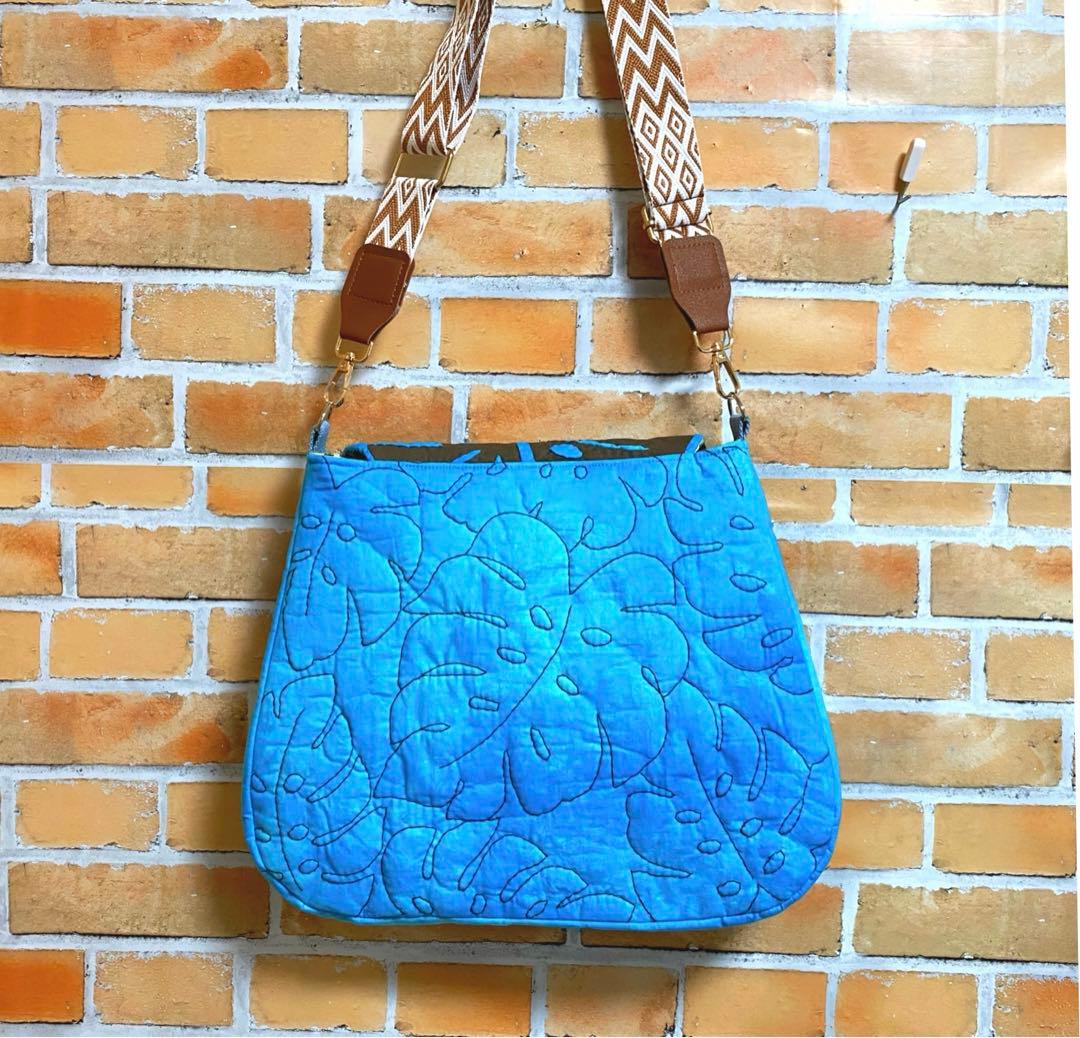 ハワイアンキルト ショルダーバッグ 　（モンステラいっぱい）