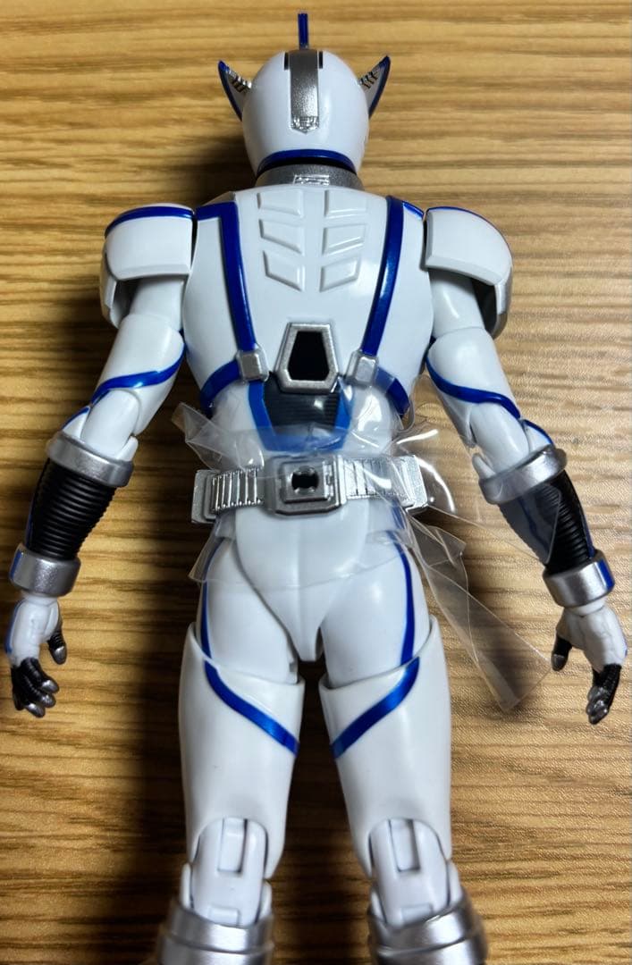 【本体良個体】フィギュアーツ真骨彫製法　仮面ライダーサイガ　輸送箱伝票無