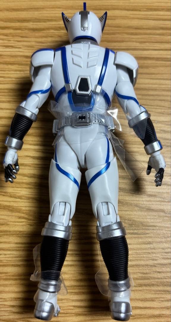 【本体良個体】フィギュアーツ真骨彫製法　仮面ライダーサイガ　輸送箱伝票無