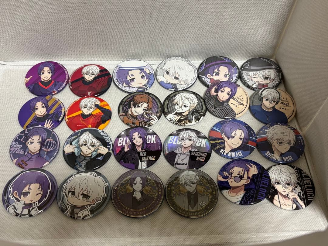 ブルーロック 凪誠士郎 御影玲王 缶バッジ まとめ売り 約70個