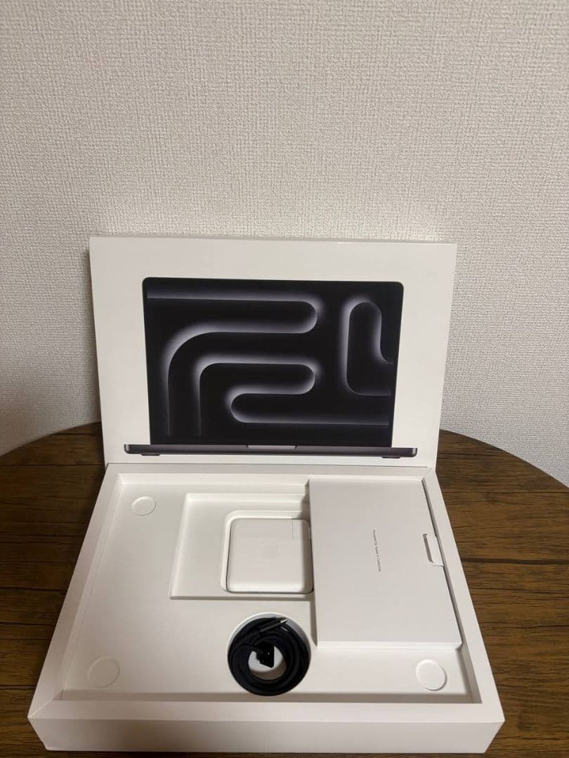 MacBook Pro 14インチM3 PRO 18GB/1TB