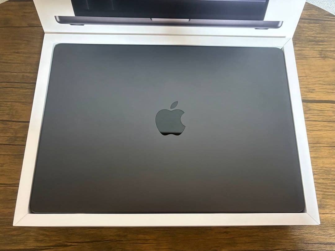 MacBook Pro 14インチM3 PRO 18GB/1TB