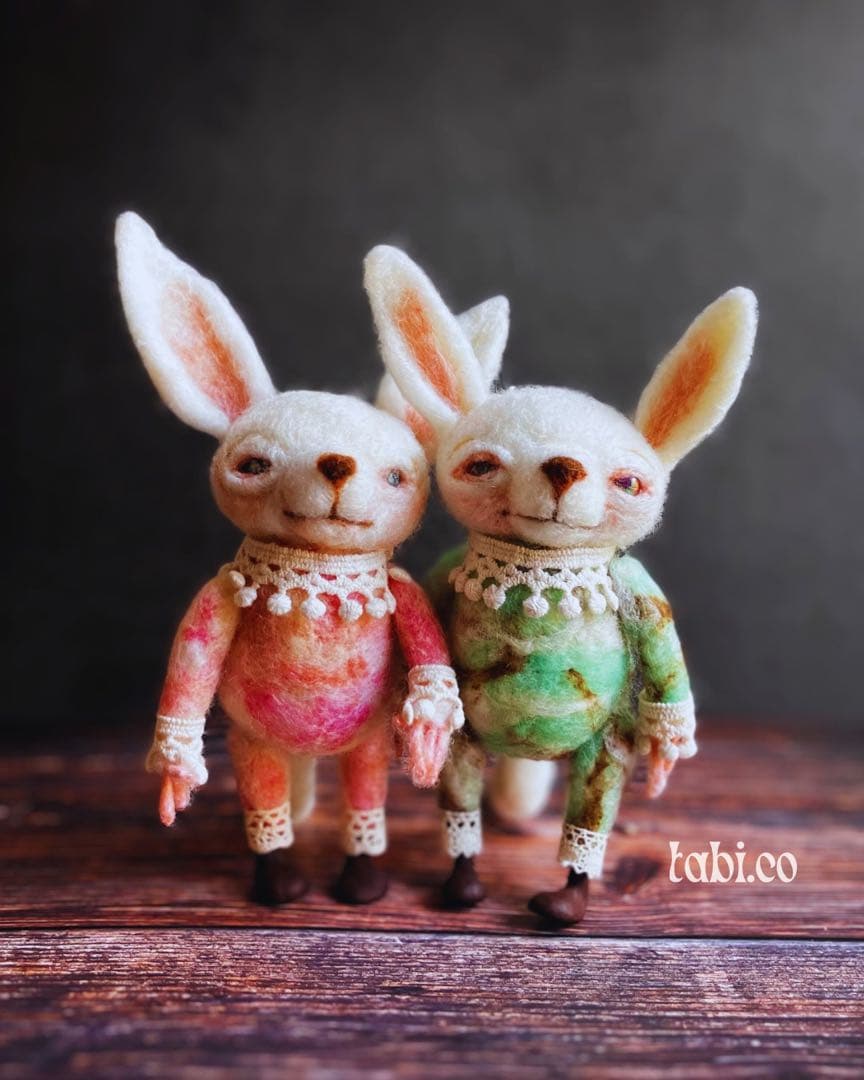 羊毛フェルト アートドール ふたごパポテ エペルさんとペタルさん