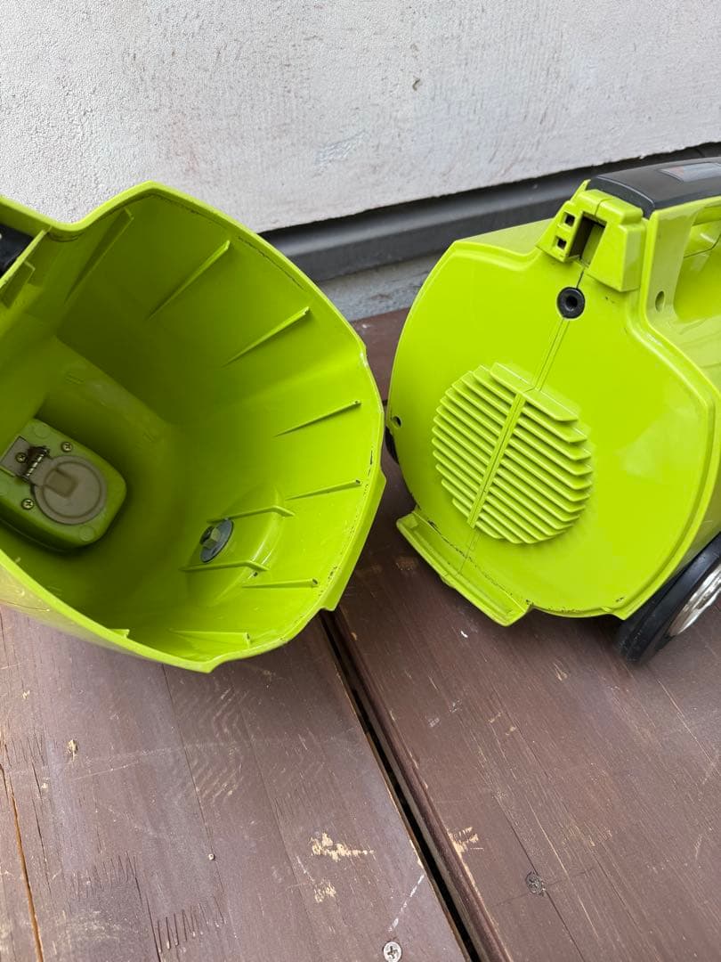 SANYO 掃除機 ライムグリーン　昭和レトロ　レトロ　緑　家電　昭和家電