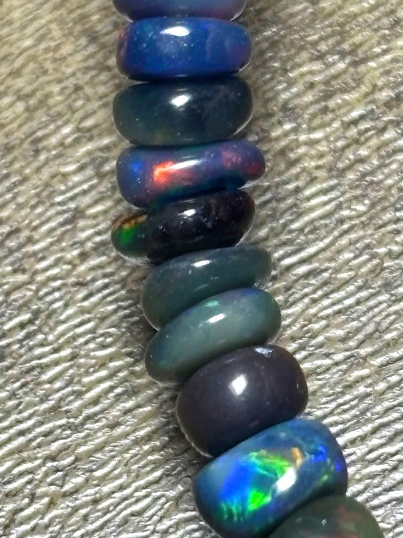 遊色！！　ブラックオパールブレスレット約4〜4.5㎜（新品未使用）希少　高品質