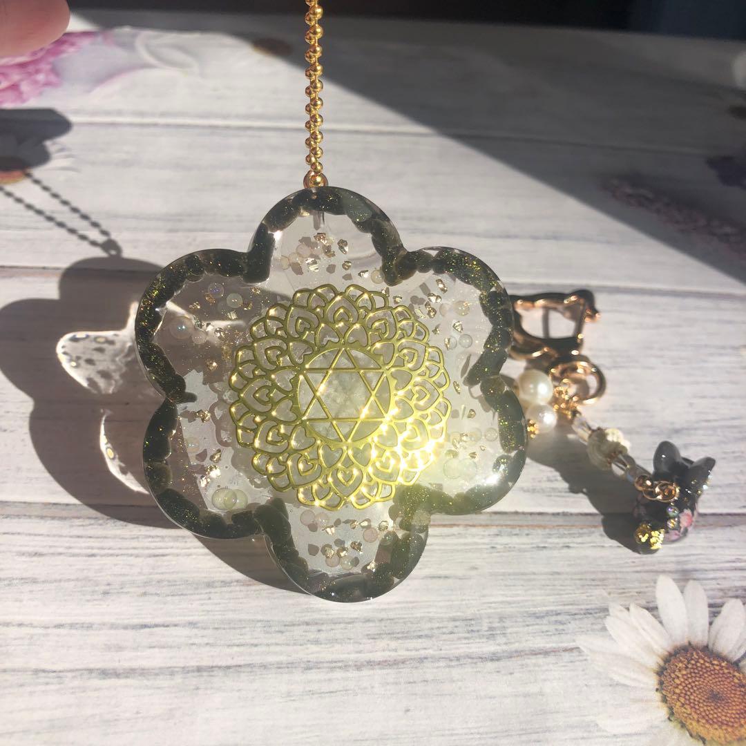 【2928】ウサギ　天然石　オルゴナイト　天然石　チャーム　キーホルダー　厄除け