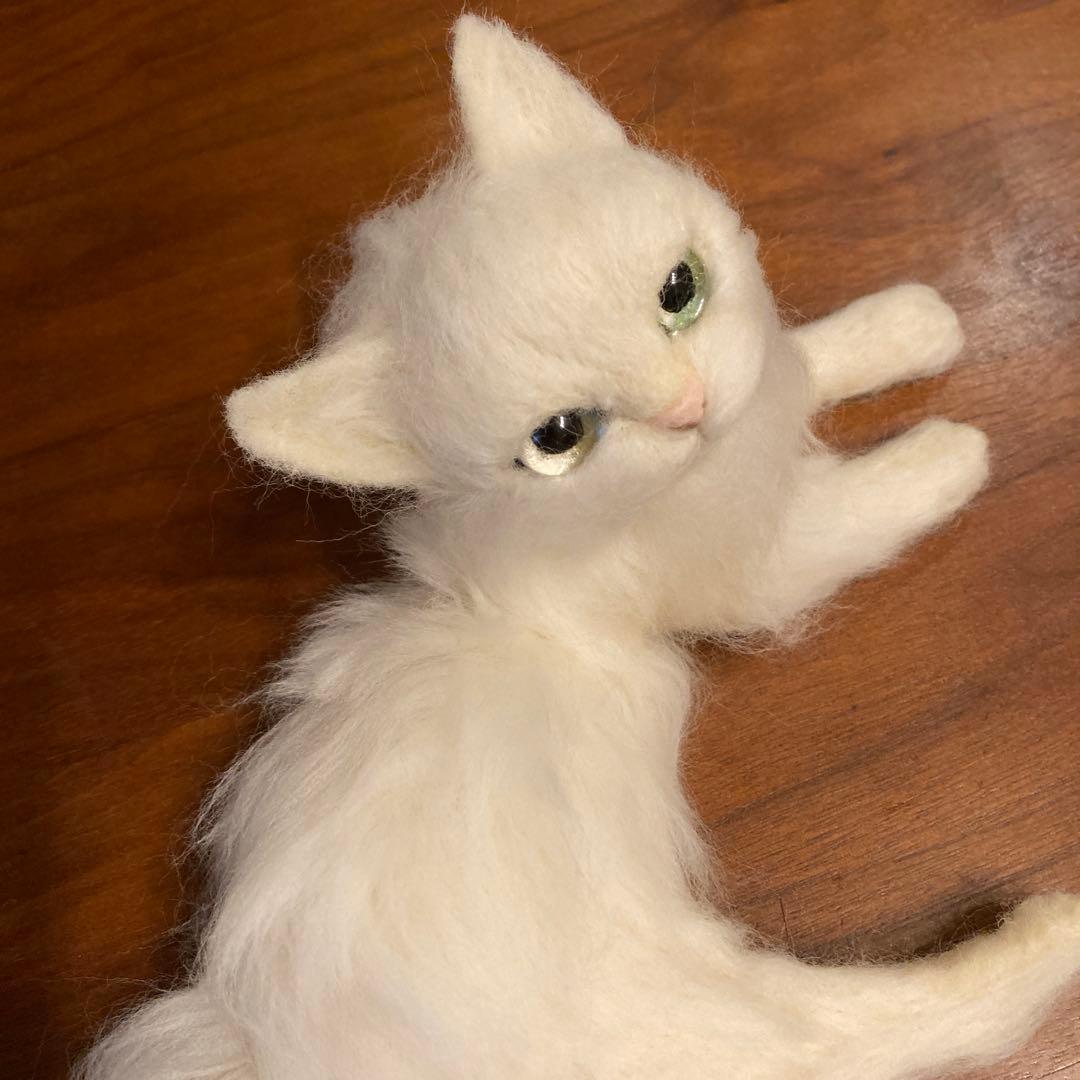 レイコ　羊毛フェルト　白猫