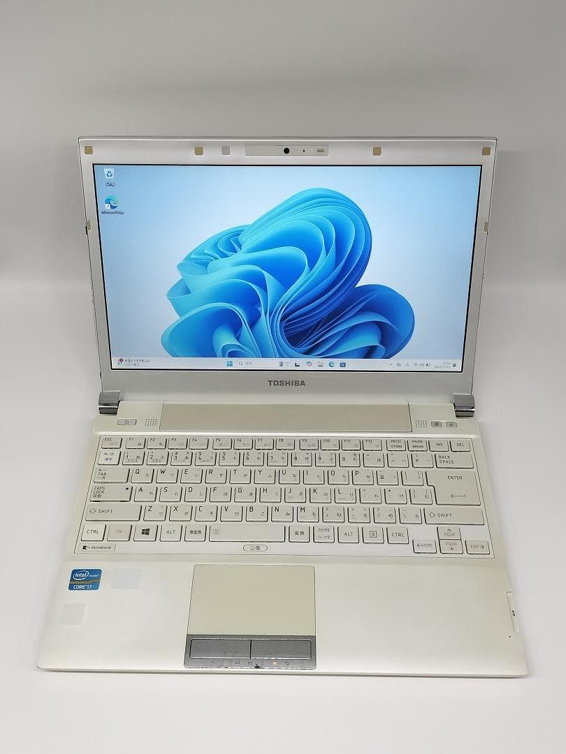 【東芝】爆速 Corei7/新品SSD128GB 13.3 ノートパソコン A5