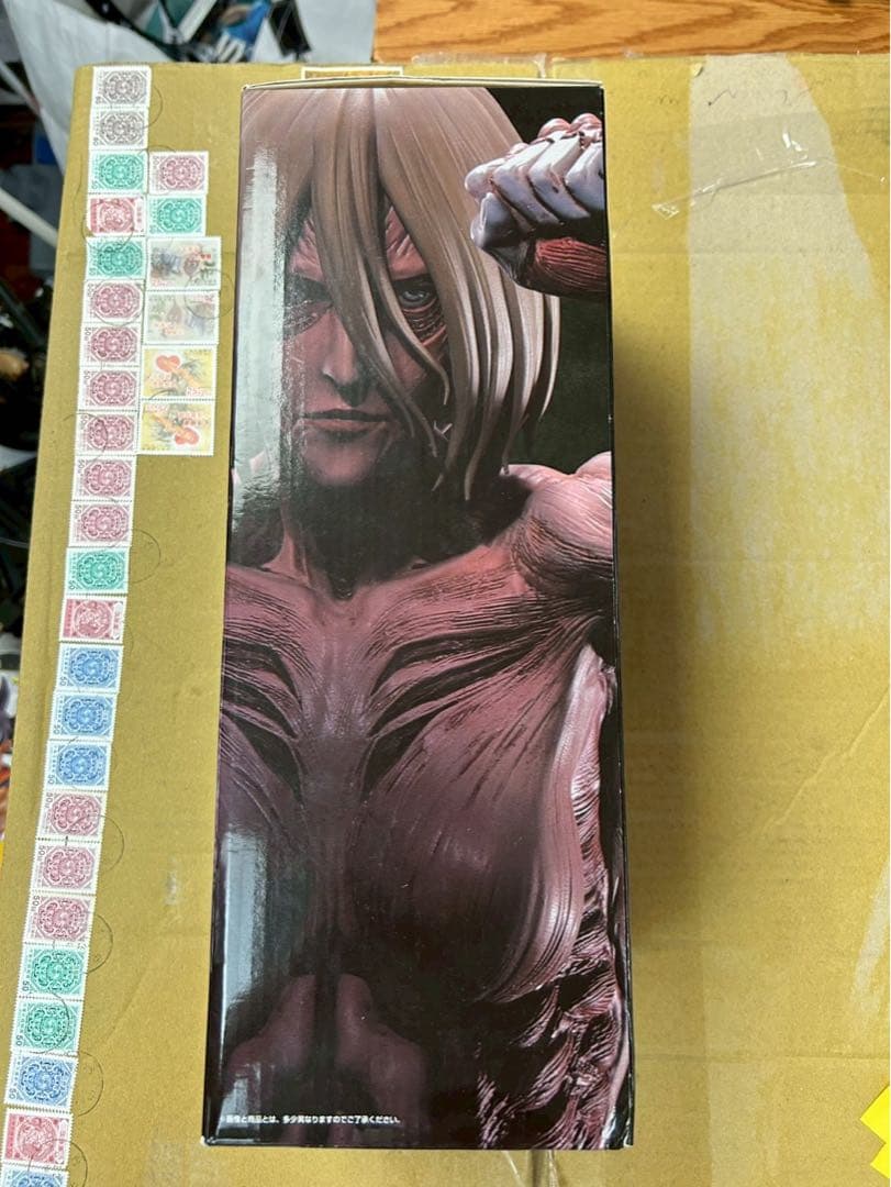 一番くじ 進撃の巨人 女型の巨人 フィギュア　a賞壁の外の世界 盒損