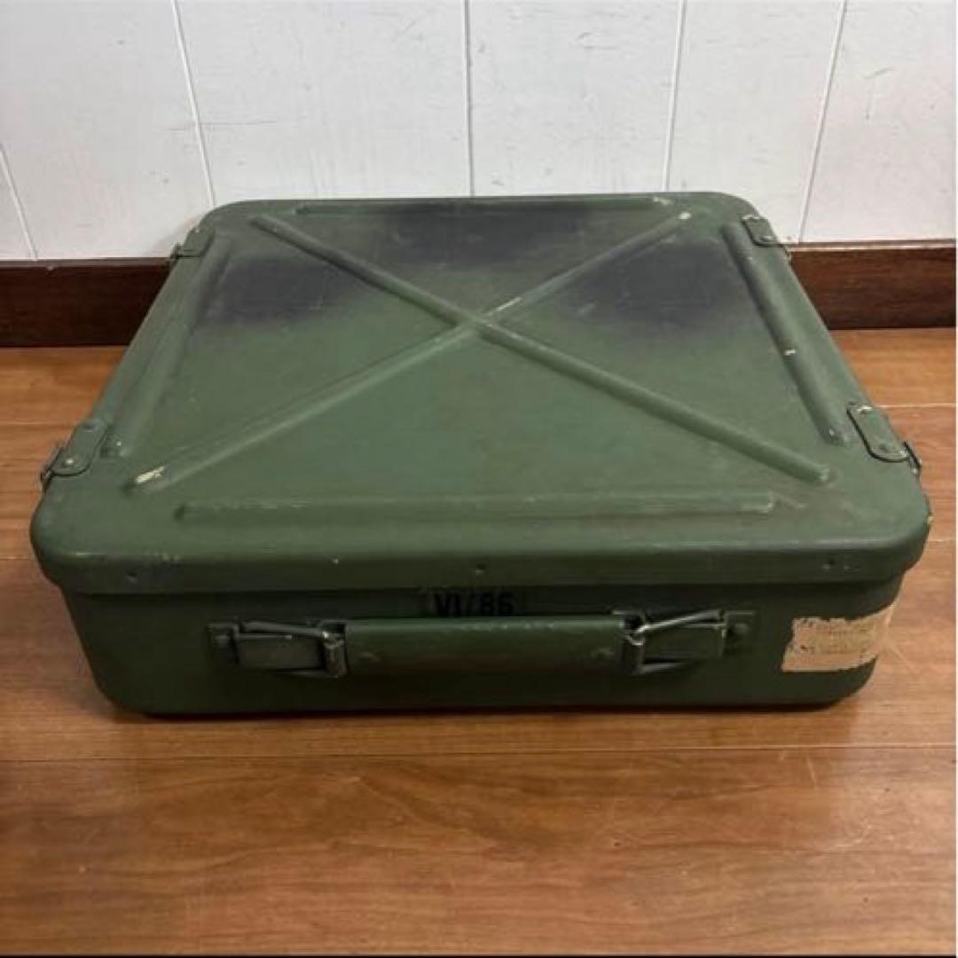 フランス軍　実物　メディカル　スチールケース　ラージ　送料無料