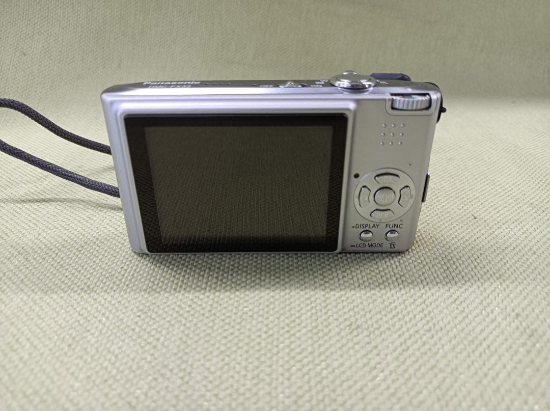 都《YPTHS》Panasonic　LUMIX　DMC-FX33　デジタルカメラ
